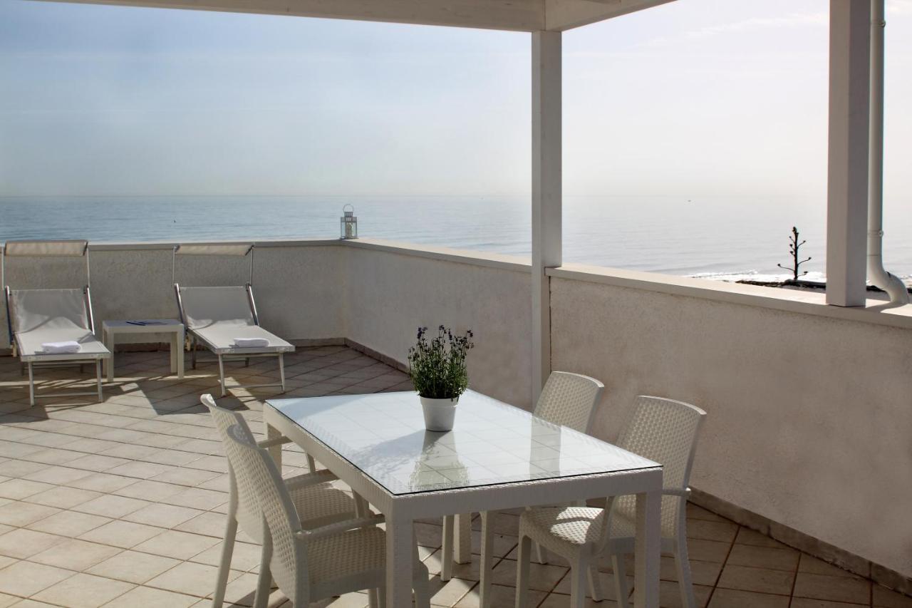 Dimora Grazia In Riva Al Mare Appartement Monopoli Buitenkant foto